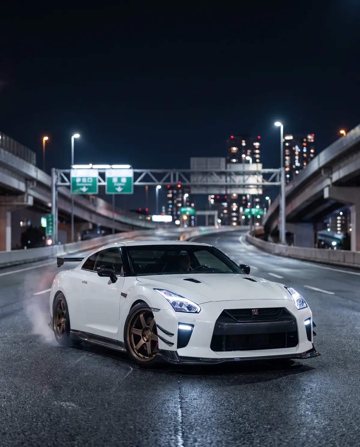 R35